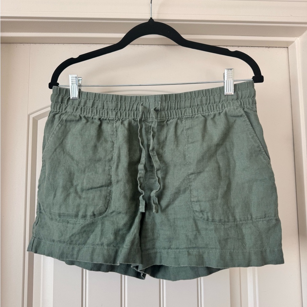 Garnet Hill Sage Green Women's linen Shorts